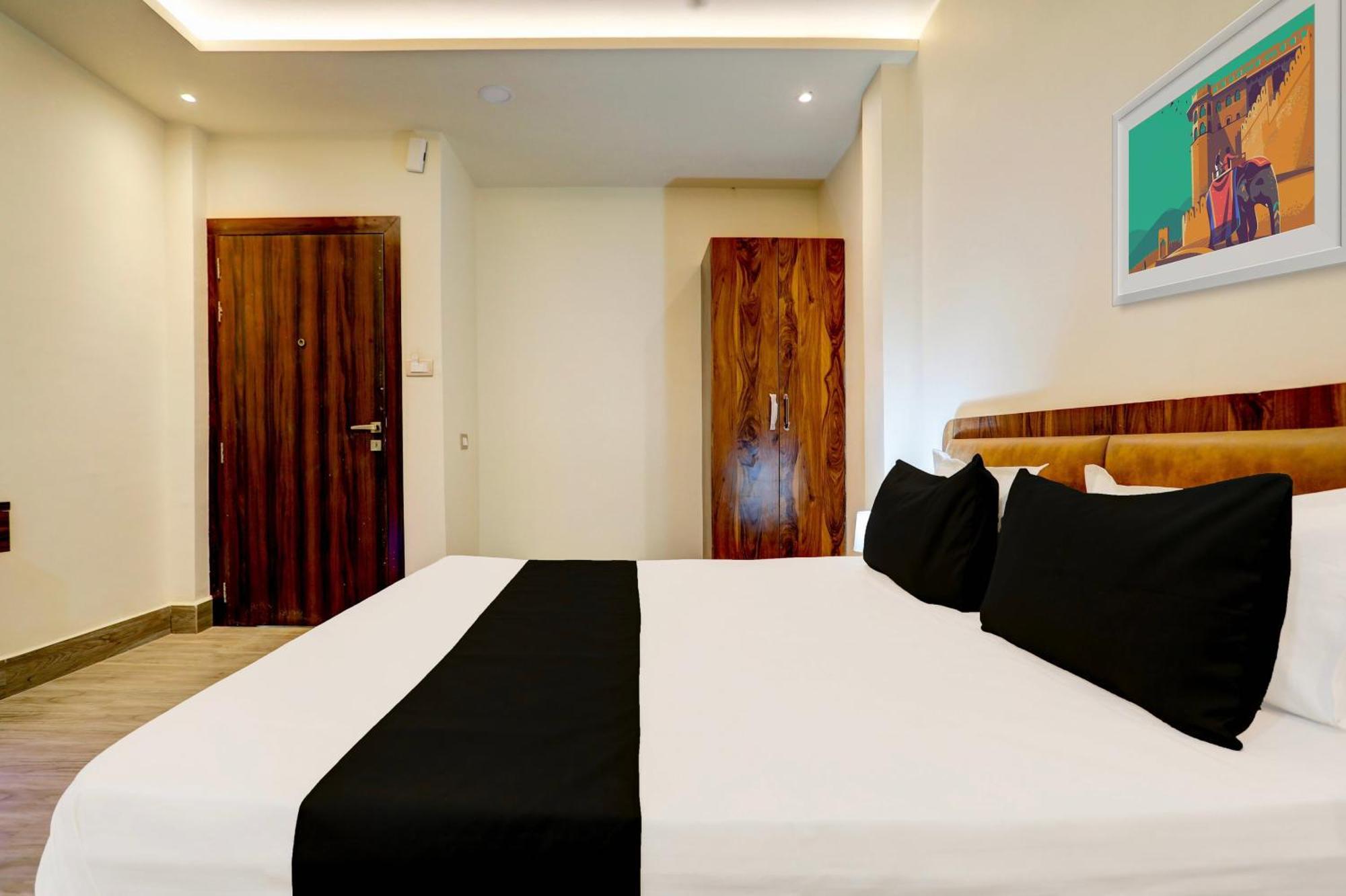 Hotel O Krishna Greens Kanpur Esterno foto