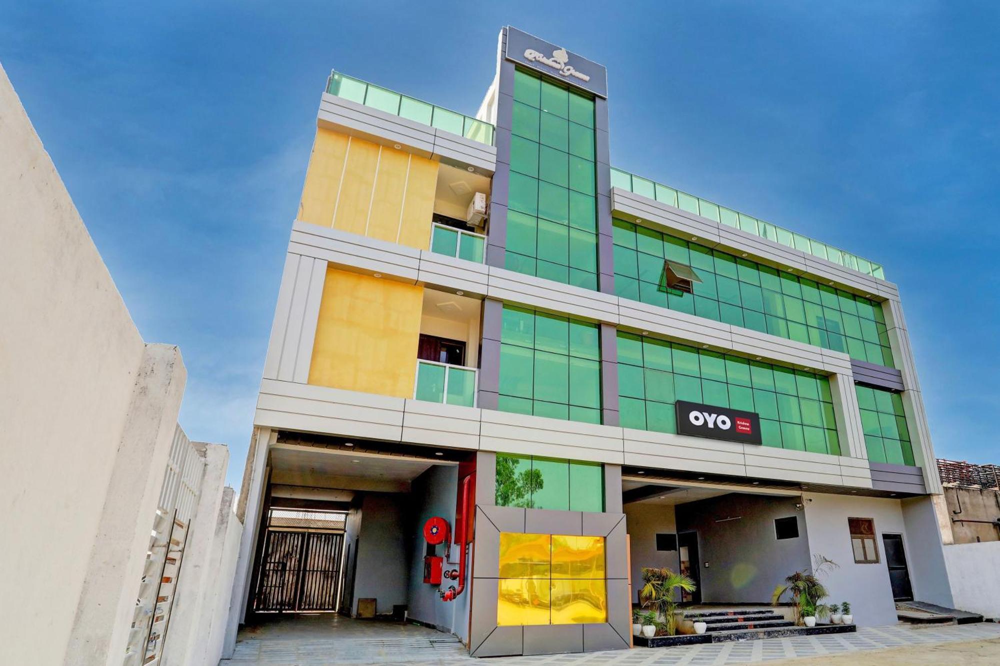 Hotel O Krishna Greens Kanpur Esterno foto